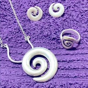 James Avery spiral set